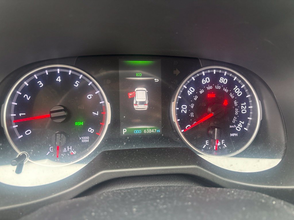 Used 2019 Toyota RAV4 XLE Premium w/ Cold Weather Package AWD/4WD image 12