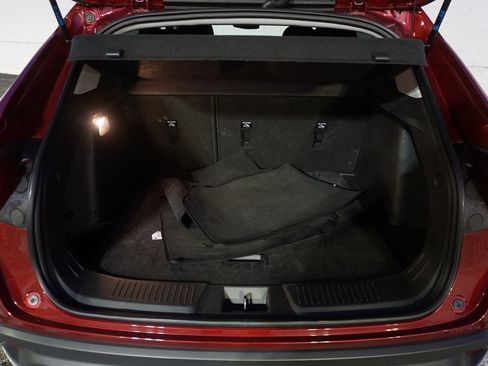 Certified 2025 Chevrolet Trax LT w/ LT Convenience Package image 26