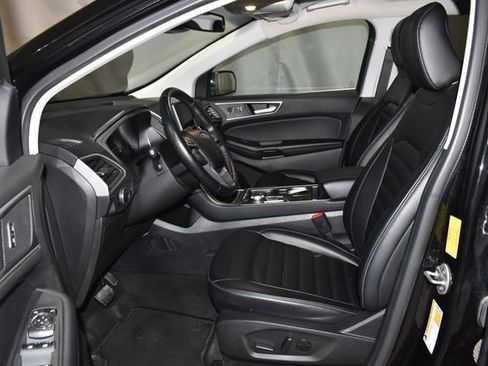 Used 2023 Ford Edge SEL image 11