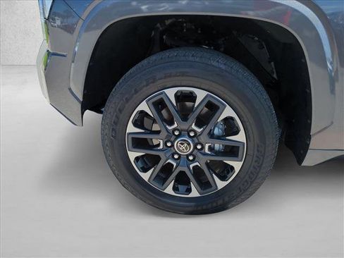 Used 2023 Toyota Tundra Limited AWD/4WD image 23