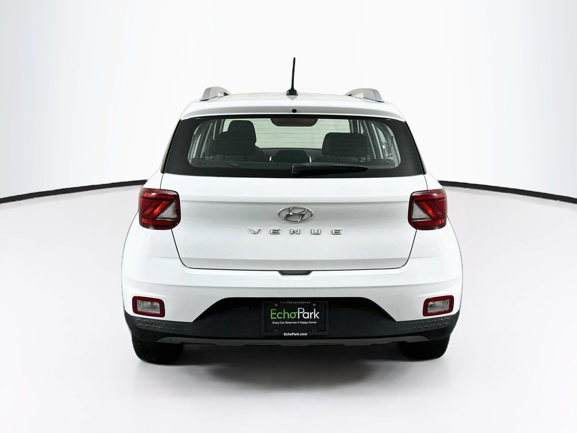 Used 2025 Hyundai Venue SEL FWD image 7