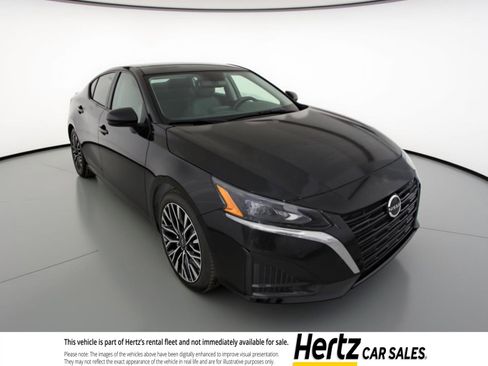 Used 2025 Nissan Altima 2.5 SV FWD image 1