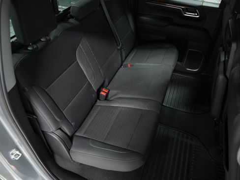 Used 2023 GMC Sierra 1500 SLE w/ Preferred Package image 13