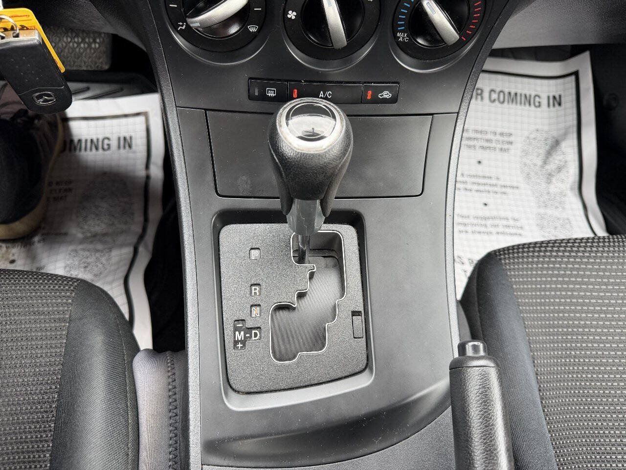 Used 2013 MAZDA MAZDA3 i Sport FWD image 15