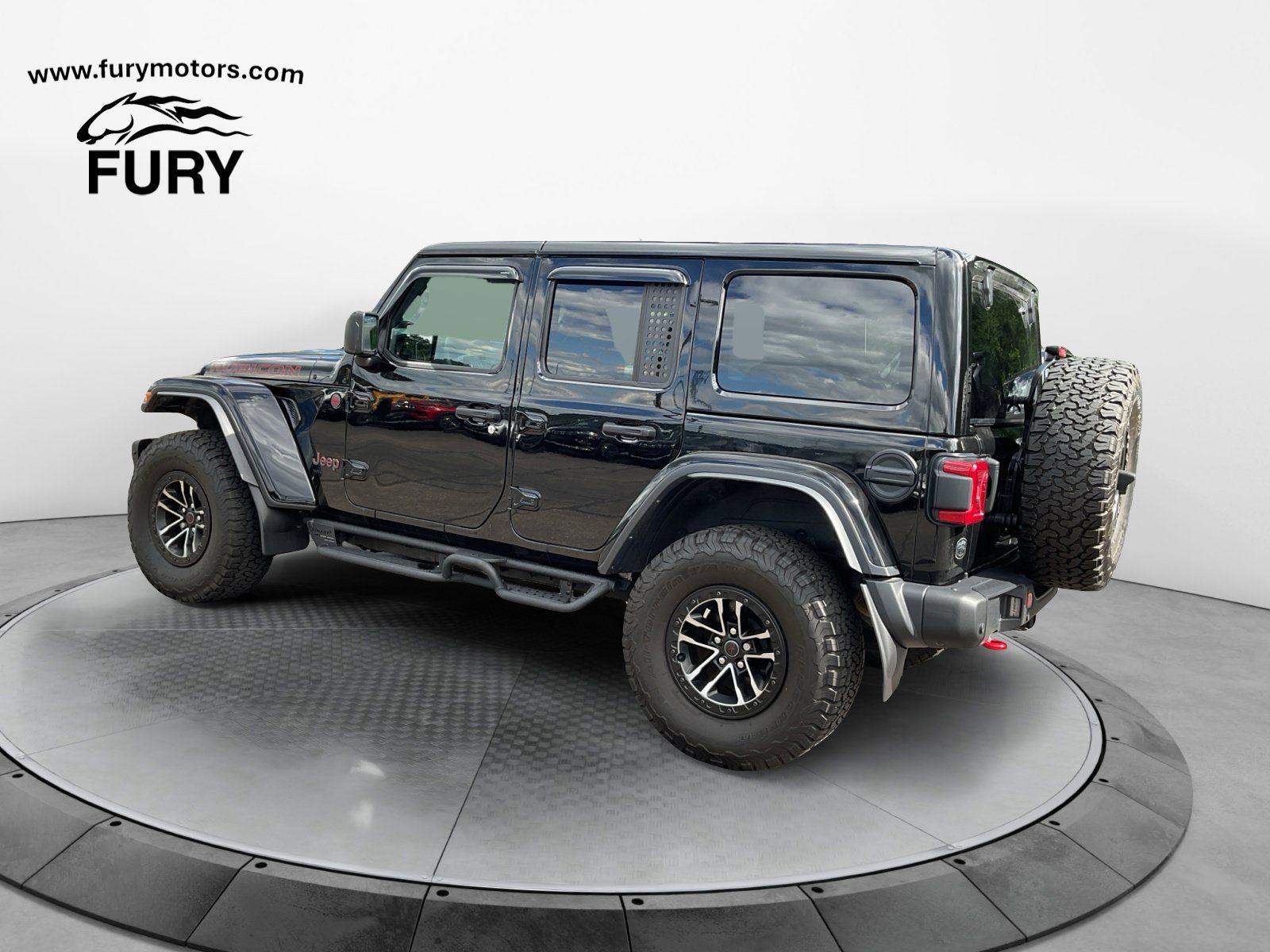 Used 2024 Jeep Wrangler Unlimited Rubicon AWD/4WD image 9