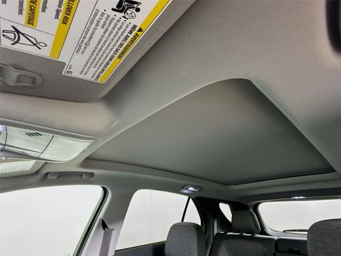 Used 2022 Chevrolet Equinox LT image 14