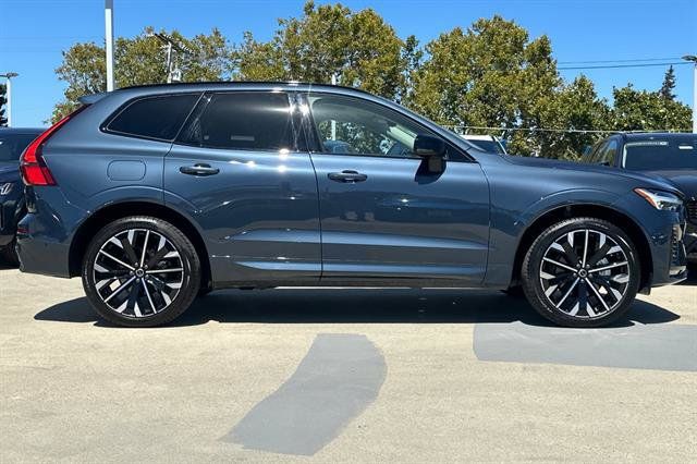 Used 2026 Volvo XC60 B5 Ultra w/ Protection Package Premier AWD/4WD image 2