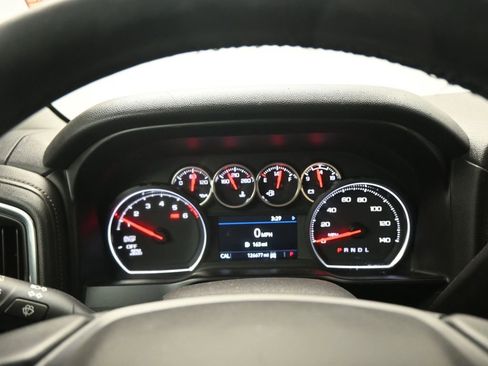 Used 2021 Chevrolet Silverado 1500 LT Trail Boss w/ Convenience Package II AWD/4WD image 12