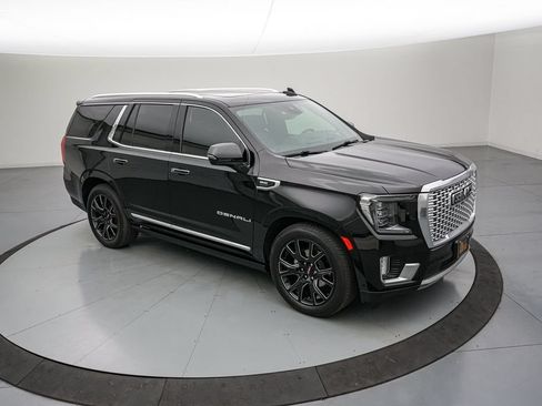 Used 2024 GMC Yukon Denali w/ Denali Reserve Package AWD/4WD image 2