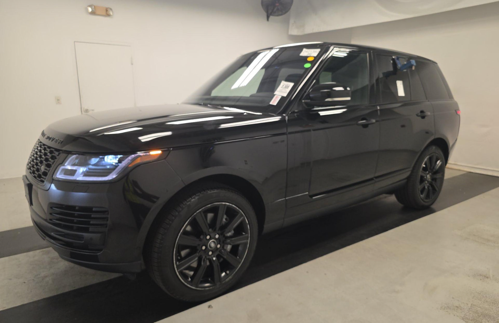Used 2022 Land Rover Range Rover Westminster Edition AWD/4WD image 1