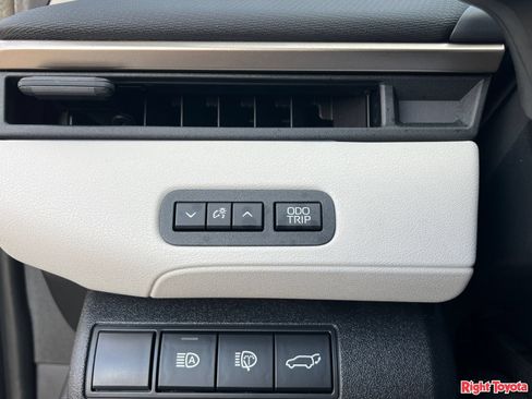Certified 2026 Toyota bZ FWD image 32
