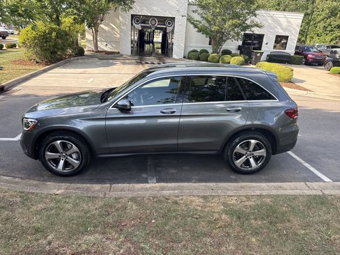 Used 2022 Mercedes-Benz GLC 300 image 7