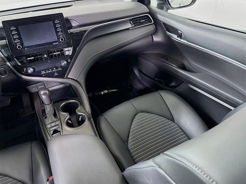 Certified 2022 Toyota Camry SE image 26