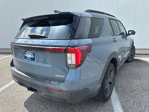 Used 2026 Ford Explorer ST-Line w/ ST-Line Street Pack AWD/4WD image 7