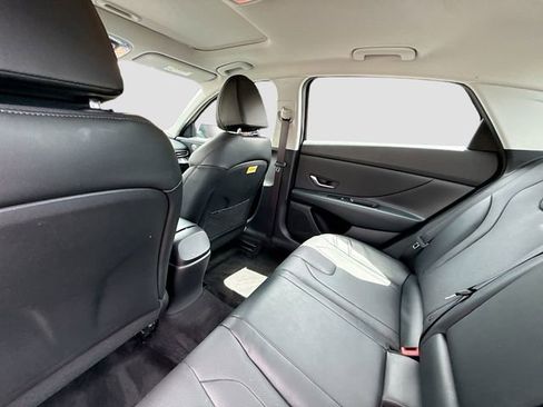 Certified 2023 Hyundai Elantra Limited w/ Cargo Package image 23