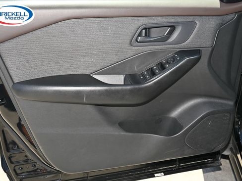 Used 2023 Nissan Rogue S FWD image 14