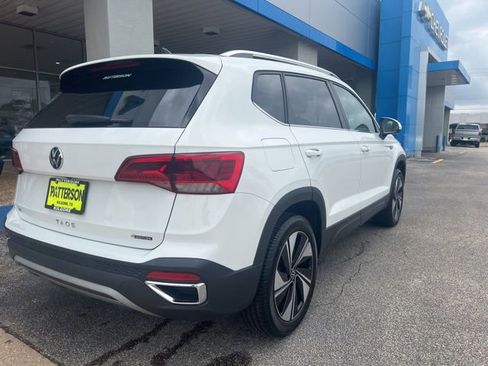 Used 2023 Volkswagen Taos SE AWD/4WD image 8