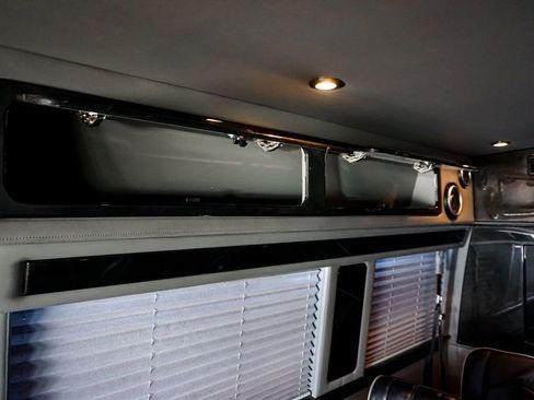 Used 2014 Mercedes-Benz Sprinter 2500 image 34