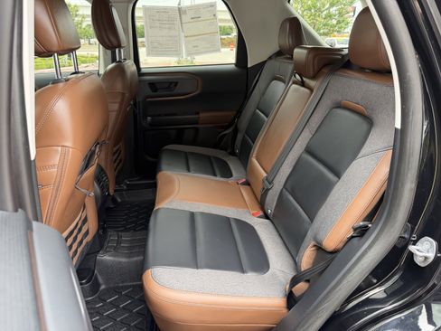 Certified 2023 Ford Bronco Sport Outer Banks AWD/4WD image 29