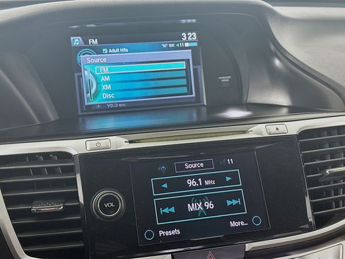 Used 2013 Honda Accord Touring image 19