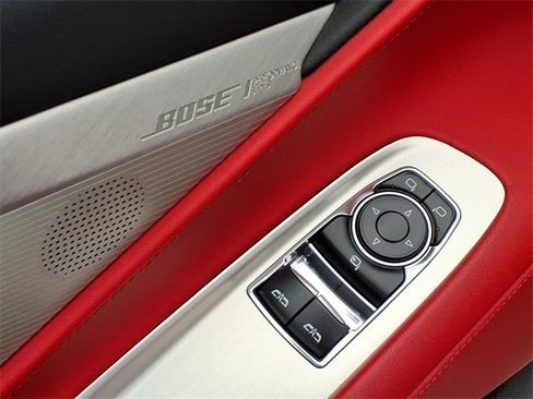 Used 2021 Chevrolet Corvette Stingray w/ Z51 Performance Package image 11