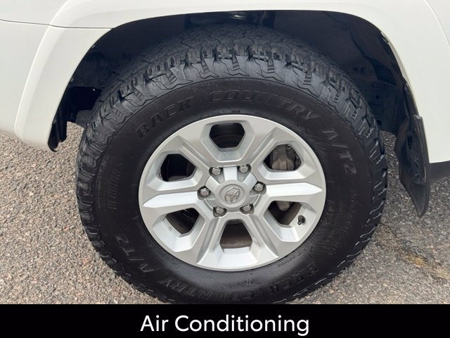 Used 2024 Toyota 4Runner SR5 Premium w/ Moonroof Package AWD/4WD image 11