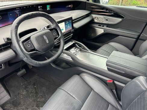 New 2026 Lincoln Nautilus Reserve image 9