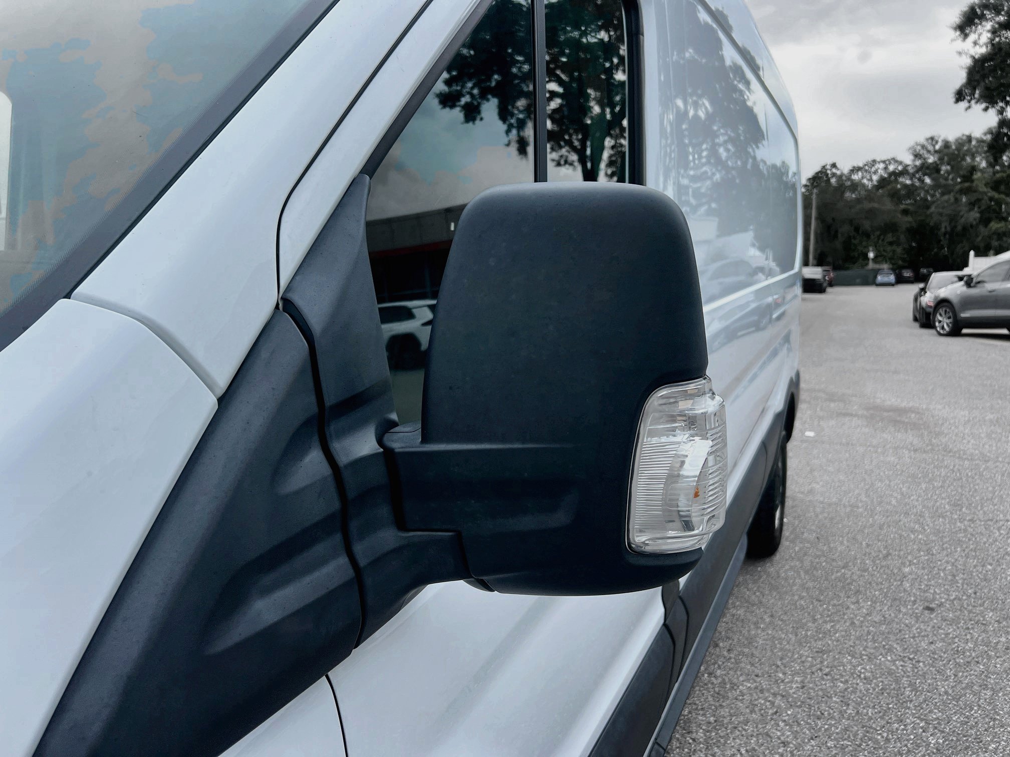 Used 2021 Ford Transit 250 Medium Roof RWD image 12