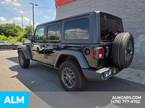 Used 2025 Jeep Wrangler Unlimited Sport AWD/4WD image 9