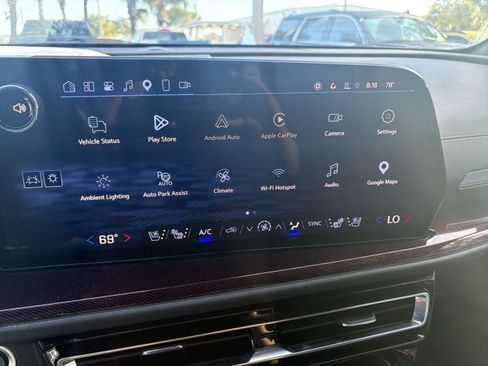 Used 2024 Chevrolet Traverse RS w/ LPO, Floor Liner Package FWD image 11