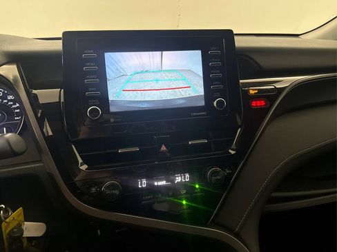 Used 2022 Toyota Camry SE AWD/4WD image 37