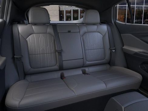 New 2026 Buick Envista Avenir FWD image 17