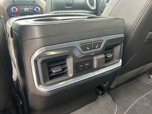 Used 2022 Chevrolet Silverado 3500 High Country image 30