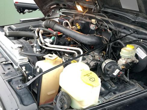 Used 2006 Jeep Wrangler Rubicon w/ Security Group image 14