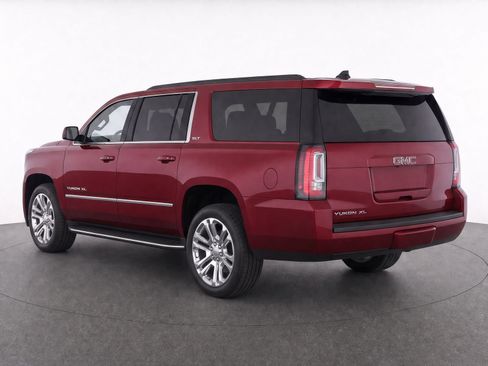 Used 2019 GMC Yukon XL SLT w/ Premium Edition RWD image 4
