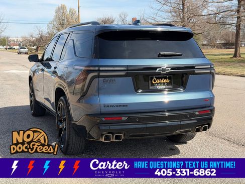 Used 2025 Chevrolet Traverse RS FWD image 10