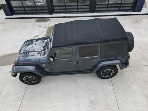 Used 2017 Jeep Wrangler Unlimited Rubicon image 53
