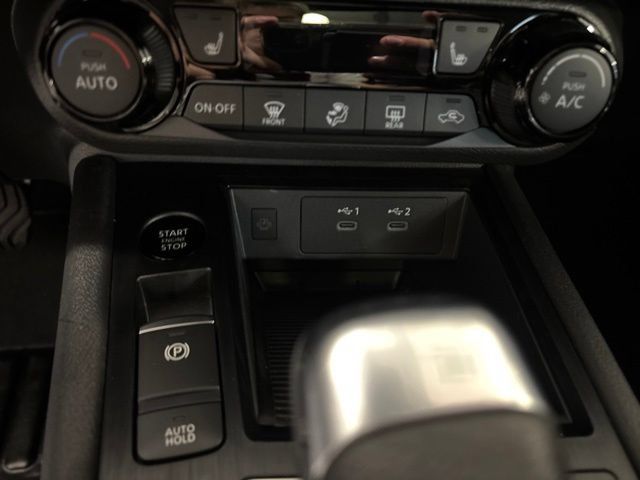 New 2027 Nissan Kicks SV w/ SV Premium Package AWD/4WD image 17