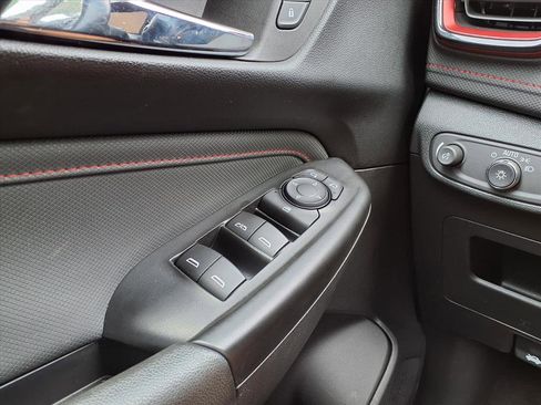 Used 2024 Chevrolet TrailBlazer RS image 30