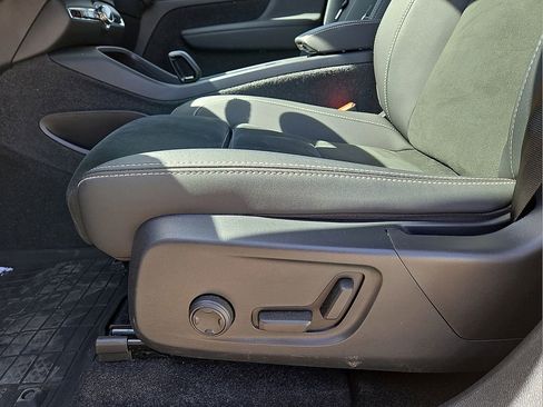 Used 2023 Volvo XC40 Recharge Plus w/ Protection Package Premier image 24
