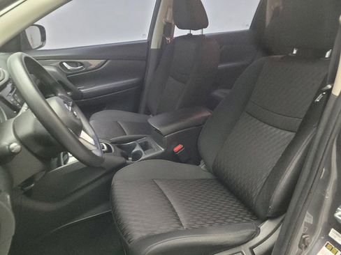 Used 2018 Nissan Rogue S FWD image 17
