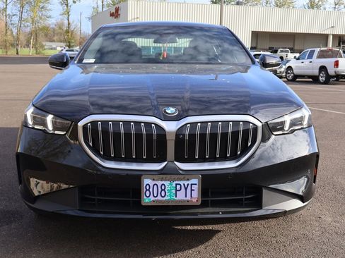 Used 2024 BMW 530i xDrive w/ Executive Package AWD/4WD image 9