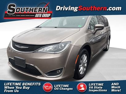 Used 2018 Chrysler Pacifica Touring-L w/ Premium Audio Group