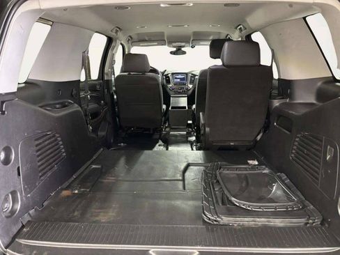 Used 2019 Chevrolet Tahoe 4WD image 17