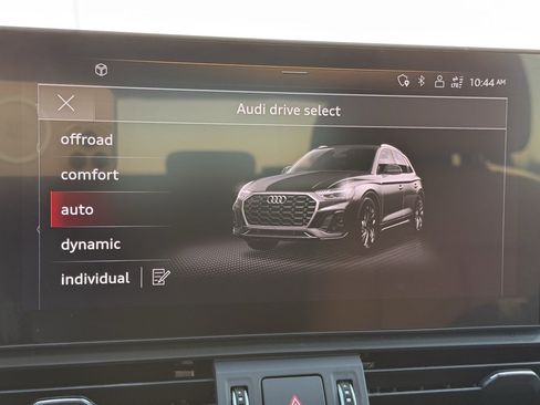 Used 2021 Audi Q5 2.0T Premium image 11