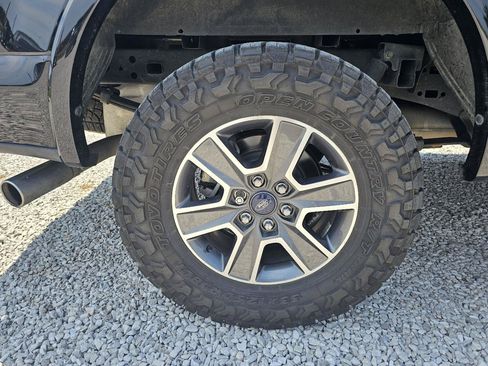 Used 2017 Ford F150 XLT w/ Equipment Group 302A Luxury AWD/4WD image 77