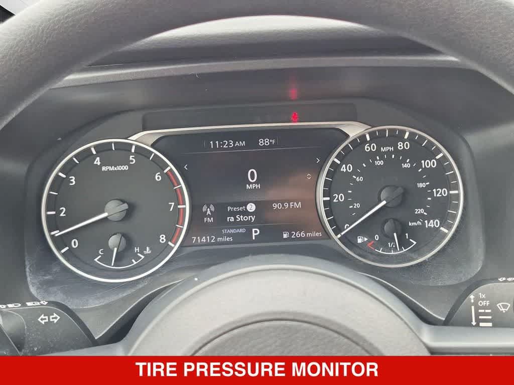 Used 2024 Nissan Rogue SV FWD image 30