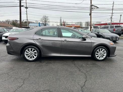 Used 2023 Toyota Camry LE image 8