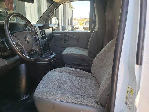 Used 2020 Chevrolet Express 3500 w/ Power Convenience Package RWD image 20