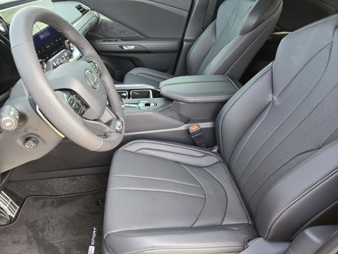 New 2026 Lexus TX 500h AWD image 5